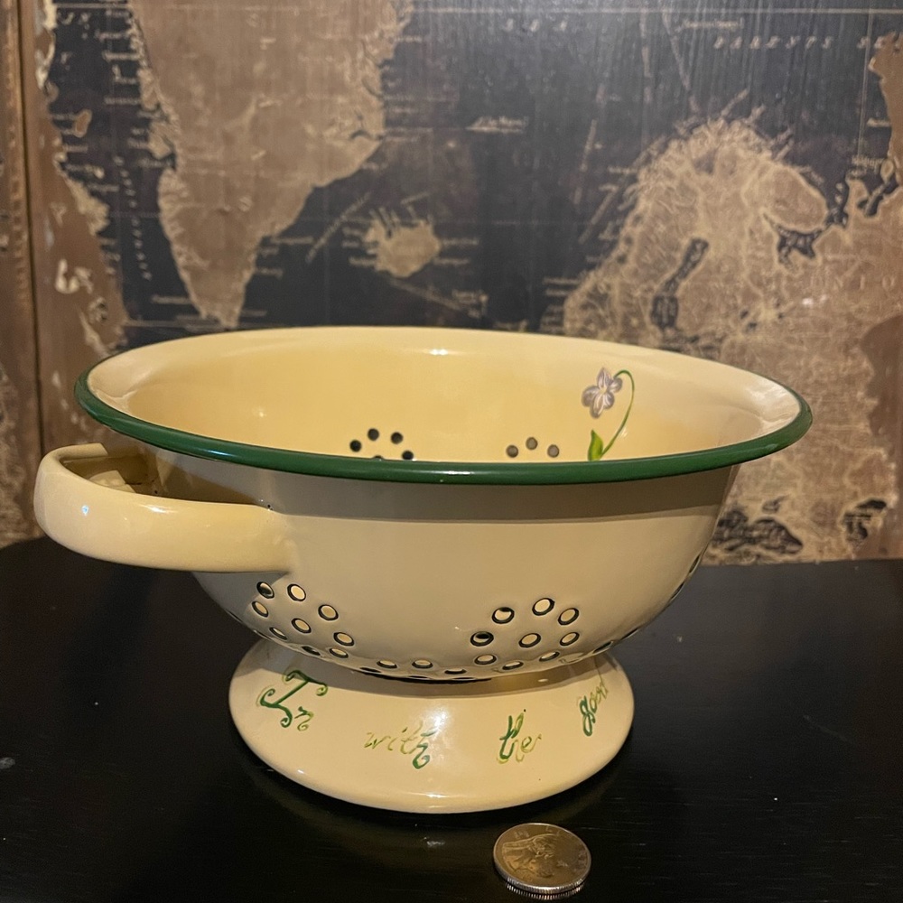Enamel Colander - Picture 5 of 5